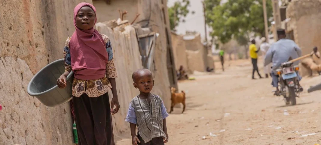 Situation au Niger : Le triste bilan de l’ONU Enfants dans un quartier du Niger, contexte de crise humanitaire.