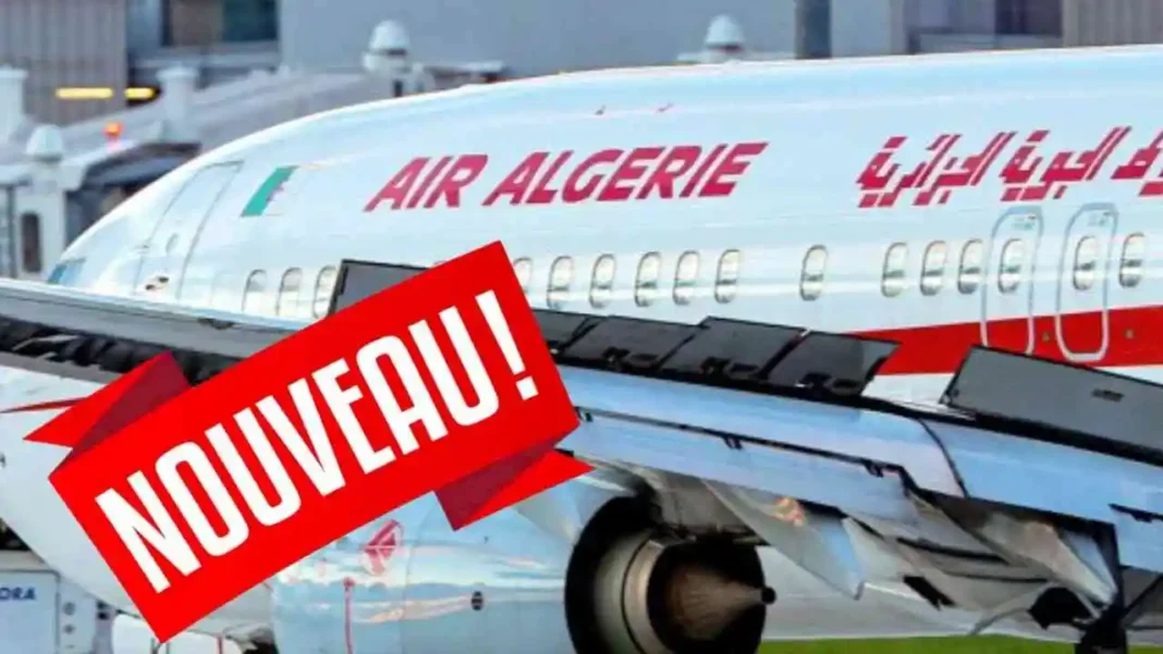Avion Air Algérie avec logo visible en vol.