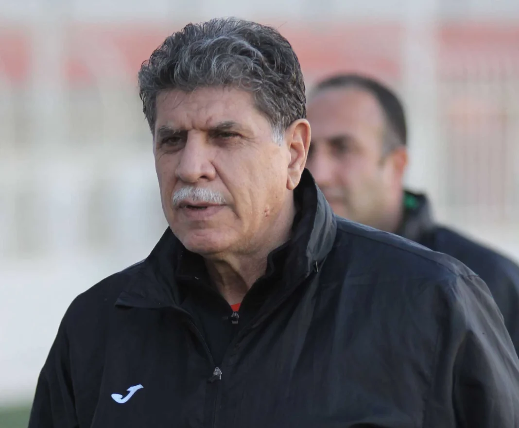 Algérie : Ighil Meziane prend les rênes de l’AAIF Ighil Meziane, entraîneur de l'AAIF, lors d'une séance d'entraînement.