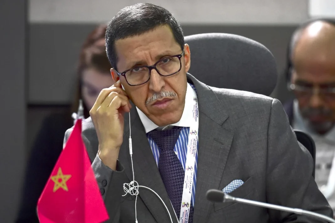 Omar Hilale lors de la réunion à l'ONU Omar Hilale en discussion lors de la confrontation à l'ONU sur le Sahara.