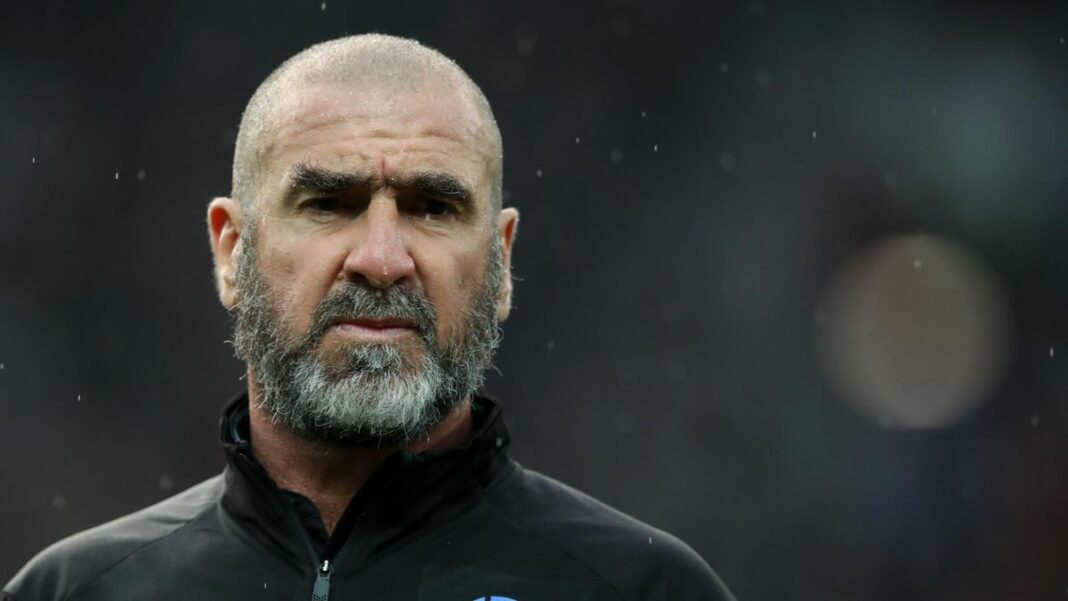 Guerre Hamas-Israël :Eric Cantona soutient la Palestine Eric Cantona, soutien de la Palestine, lors d'une manifestation.