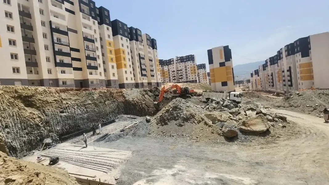 Algérie : Vers la construction de plus de 250.000 logements sociaux Chantier de construction de logements sociaux en Algérie.