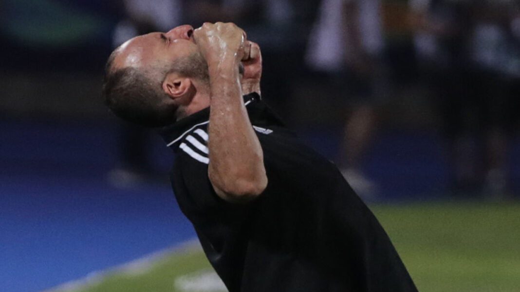 Équipe d’Algérie : nouveau record pour Djamel Belmadi ! Djamel Belmadi célèbre la qualification de l'Algérie au CAN 2023.