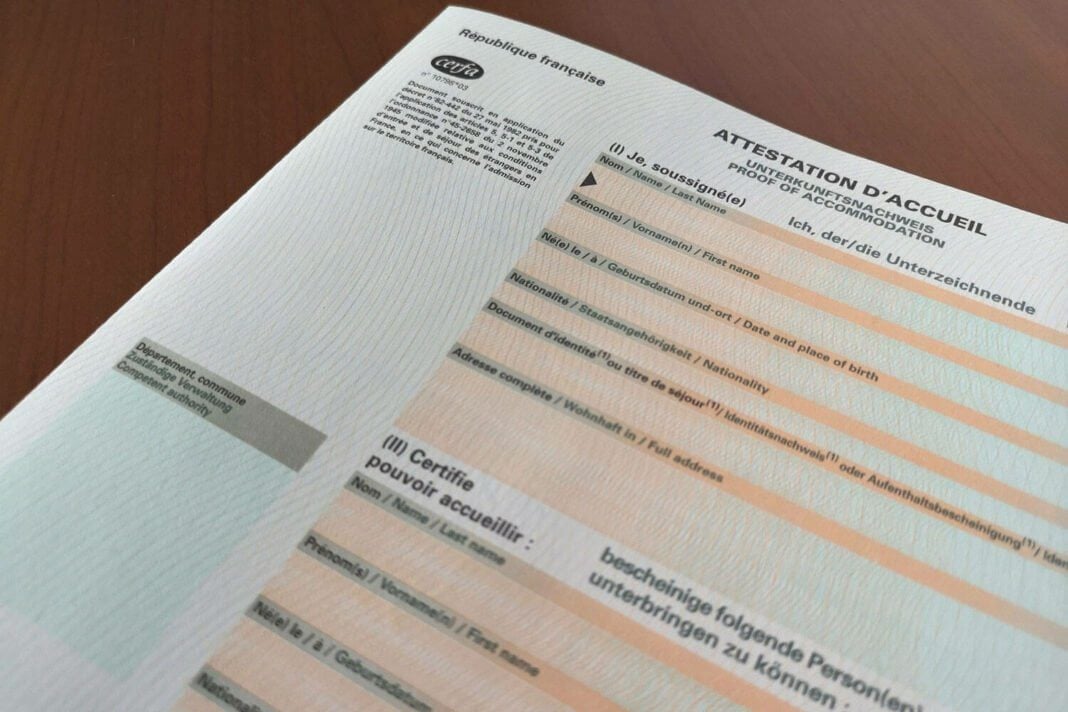 Guide complet : tout ce qu’il faut savoir sur l’Attestation d’Accueil en France Formulaire officiel d'attestation d'accueil pour la France.
