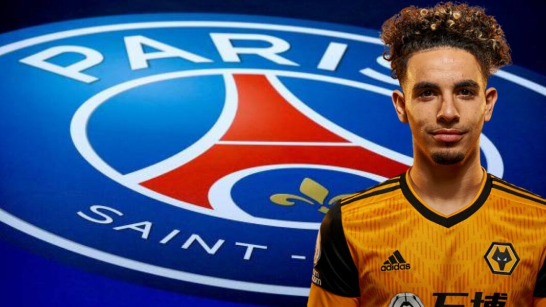 Rayan Aït-Nouri en route pour le PSG Rayan Aït-Nouri en route pour le PSG, portant le maillot du Wolverhampton.