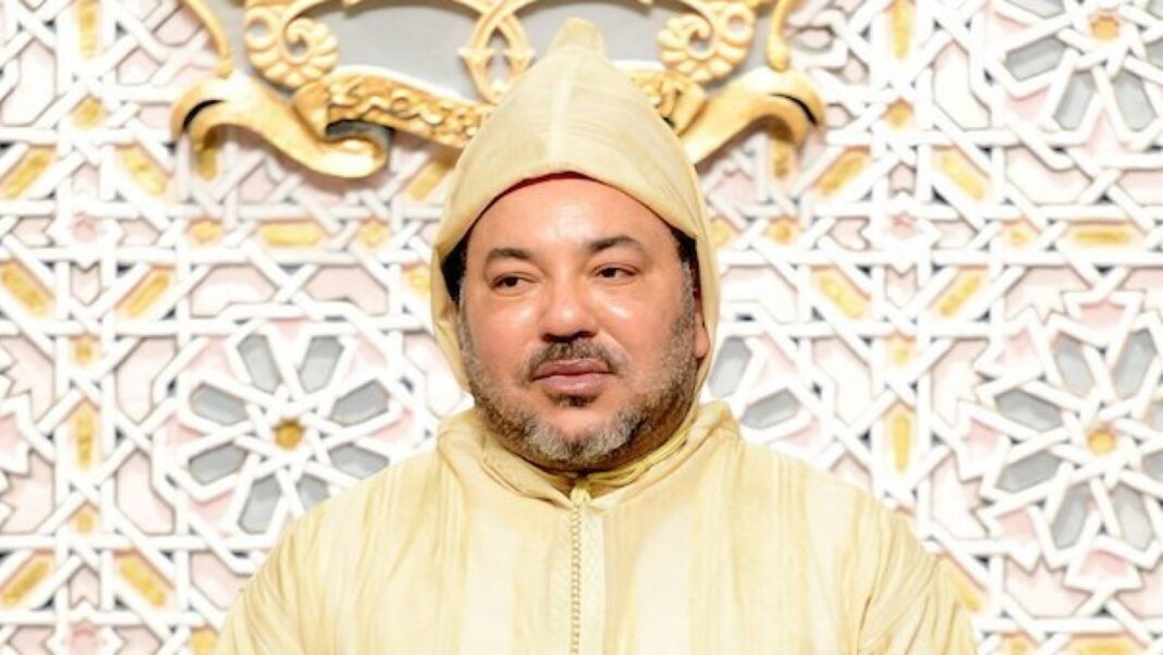Le Roi Mohammed VI exprime sa profonde peine et ses condoléances à Martine Aubry pour la perte de Jacques Delors Mohammed VI lors d'une cérémonie officielle au Maroc.
