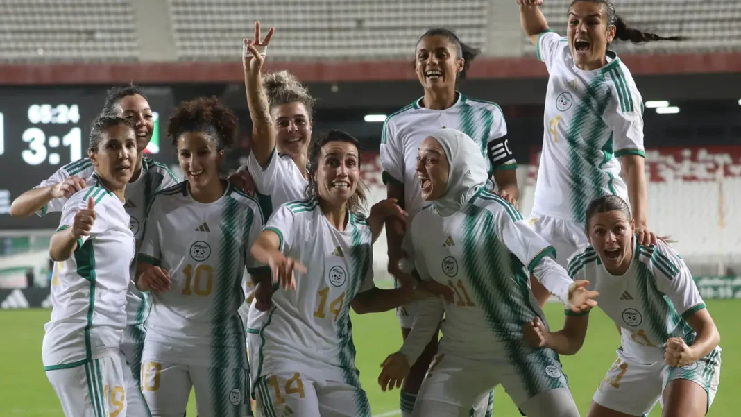 Les Fennecs dames en action Équipe féminine d'Algérie de football lors d'un match contre le Burundi.