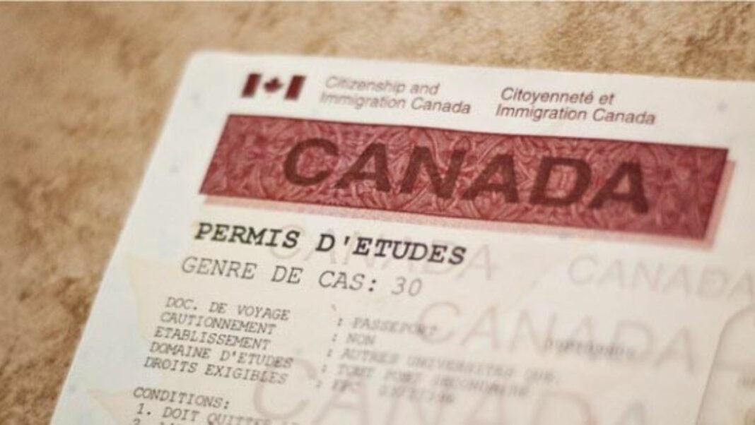 Permis d'études canadien pour étudiants internationaux.