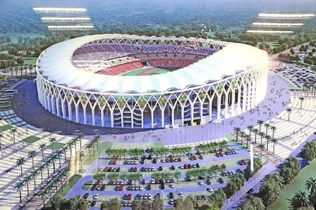 Stade olympique d’Ébimpé, site de la CAN 2023, architecture moderne et capacité élevée.