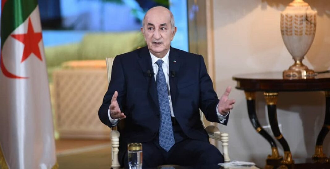 Le Président Tebboune affirme son engagement envers le Sud Algérien : augmentation des salaires des médecins et initiatives pour le développement Le président Tebboune s'exprime lors d'une interview officielle en Algérie.