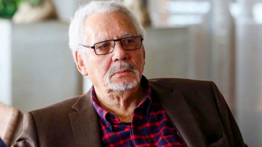 Décès de l’Ex-Ministre de la Défense Algérien Khaled Nezzar : L’ombre des accusations de crimes contre l’Humanité persiste Portrait de Khaled Nezzar, ancien ministre de la Défense algérien.