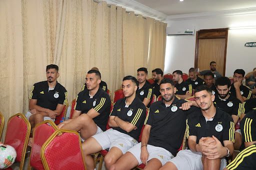 CAN 2023 remise de plaque a Mahrez3