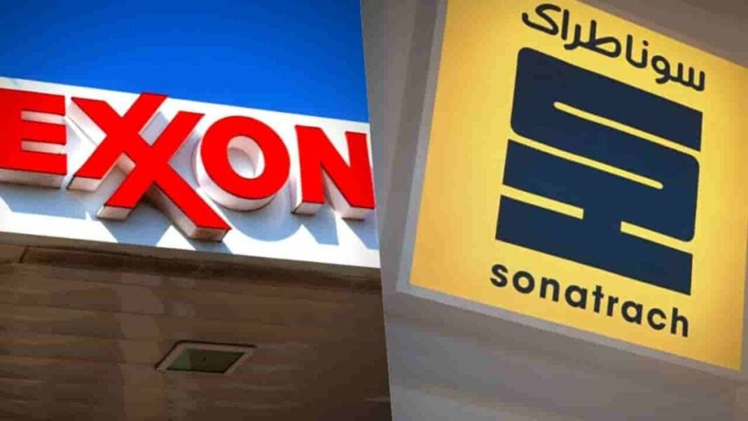Le géant pétrolier américain ExxonMobil prépare son entrée sur le marché algérien Logo d'ExxonMobil et panneau Sonatrach en Algérie.