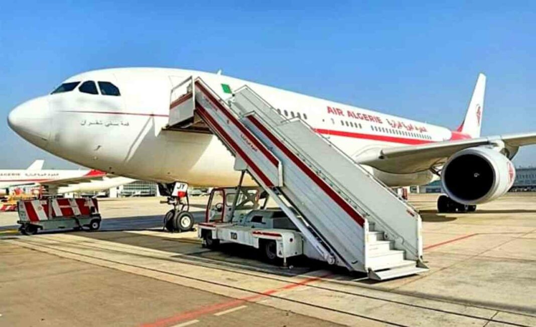 Air Algérie : Les vols vers la France enregistrent un plein continu – explications sur cette Tendance croissante Avion d'Air Algérie prêt pour le départ vers la France.