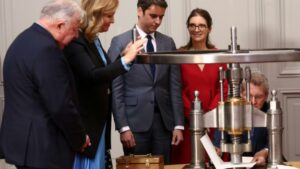 La France inscrit l'IVG dans sa Constitution - Une première dans l'histoire mondiale