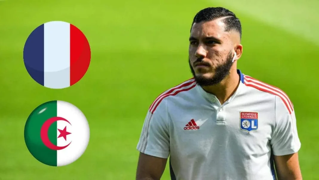 Rayan Cherki vers l’équipe d’Algérie ? De nouveaux détails intéressants fuitent Rayan Cherki en maillot de football avec drapeaux France et Algérie.