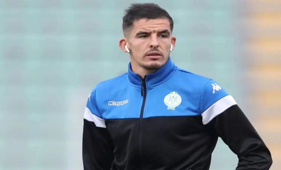 JS Kabylie : Tout se précise pour Gaya Merbah grièvement blessé ! Gaya Merbah en tenue d'entraînement de football au Maroc.