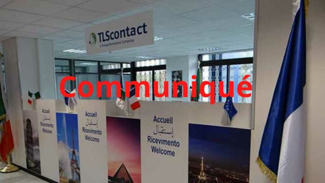 Espace d'accueil TLScontact avec drapeaux et signalétique.