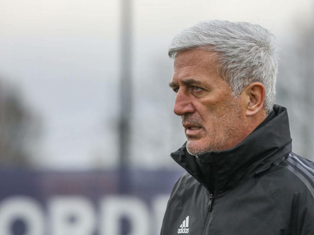 Algérie-Afrique du Sud : Vladimir Petkovic, encore privée d’une pépite cruciale Vladimir Petkovic, entraîneur de football, lors d'une séance d'entraînement.