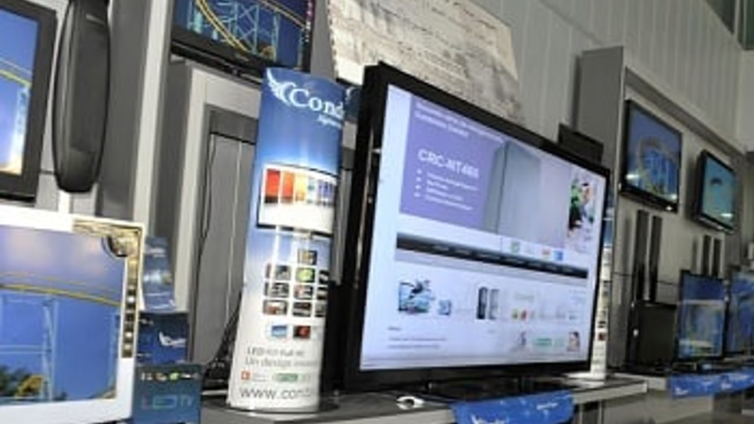 Écran affichant une plateforme de crédit à la consommation en Algérie.