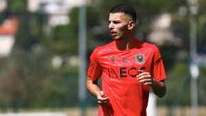 Badredine Bouanani, l'étoile montante algérienne, fait sensation forte de l'autre côté de l'Hexagone 2 Badredine Bouanani, fait sensation forte en France