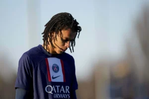 Ethan Mbappe, un départ du PSG qui fait parler 2 Ethan Mbappe, un départ du PSG qui fait parler