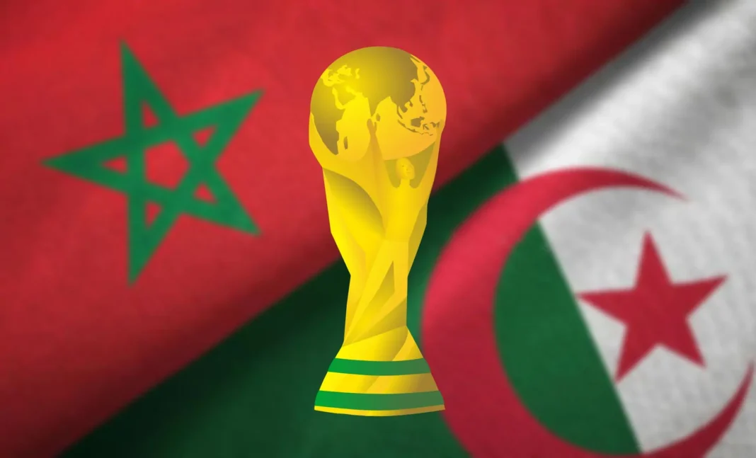 Drapeaux du Maroc et de l'Algérie avec la Coupe du Monde en arrière-plan.