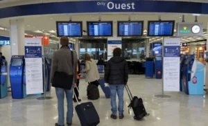 Aéroport d'Orly : une nouvelle grève risque de chambouler le plan des voyageurs 2 Aéroport d'Orly : une nouvelle grève de 3 jours s'annonce