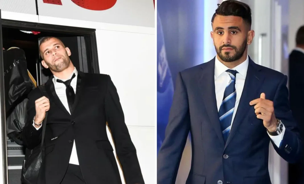 Riyad Mahrez et Slimani en costume lors d'un événement sportif.