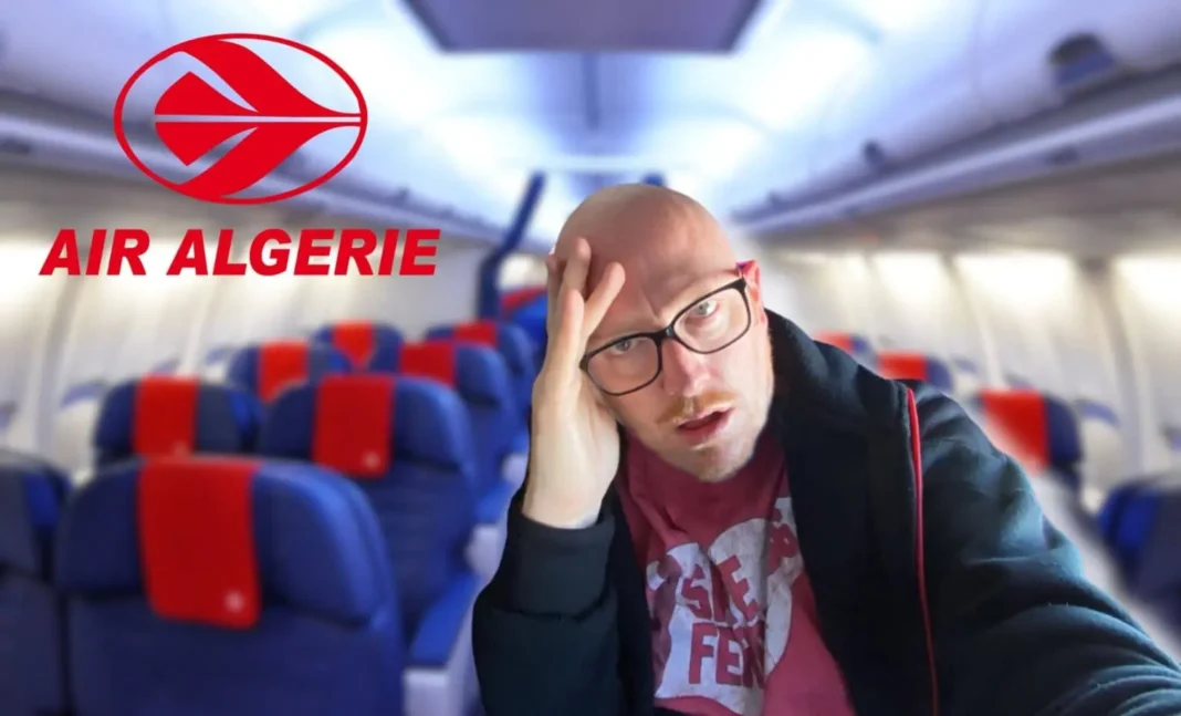 Il regrette d’avoir pris le vol d’Air Algérie : ce célèbre volgger raconte sa douloureuse expérience avec le pavillon national Homme dans un avion Air Algérie, expression de douleur ou de malaise.