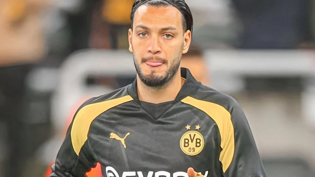 Ramy Bensebaïni à l’OM? L’évidence se rapproche Ramy Bensebaini en maillot du Borussia Dortmund lors d'un entraînement.