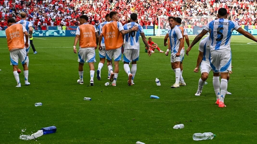JO Paris 2024 (Football) : L’Argentine porte plainte contre le Maroc Équipe argentine de football après un match à Paris 2024.