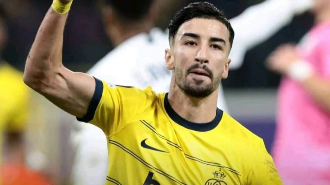 C’est officiel! Mohamed Amoura fait son entrée triomphale dans l’un des plus prestigieux championnats au monde Mohamed Amoura, joueur de football, en pleine action sur le terrain.