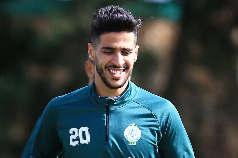 Raouf Benguit : La FIFA impose au Raja Casablanca une amende de 10 millions de dirhams pour salaires impayés