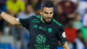 Riyad Mahrez 5è tireur de penalty à Al-Alhy! Un choix fatal qui a coûté la qualification au club Saoudien 2 Riyad Mahrez 5è tireur de penalty à Al-Alhy! Un choux fatal