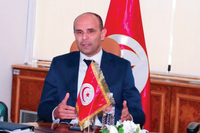 Scandale dec corruption chez Tunisair : Arrestation du PDG Khaled Chelli et du chef syndical