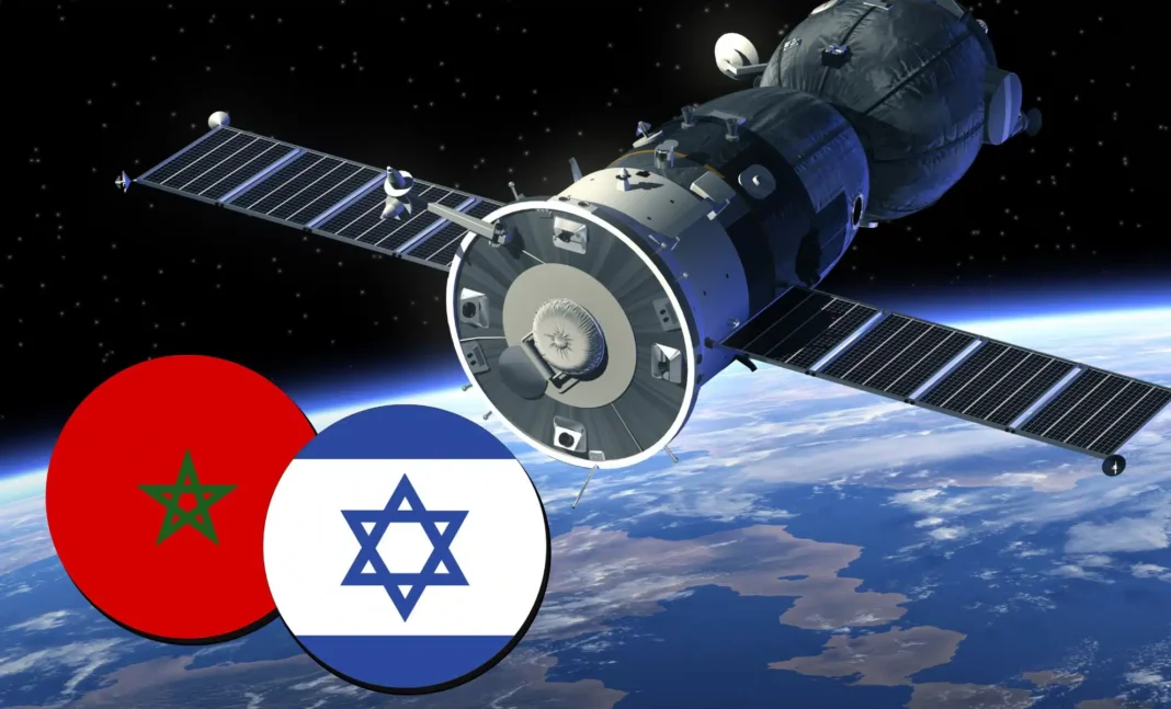 Acquisition de deux 2 satellites espions israéliens : Le Maroc débourse 1 milliard de dollars Satellites espions en orbite avec drapeaux du Maroc et d'Israël.