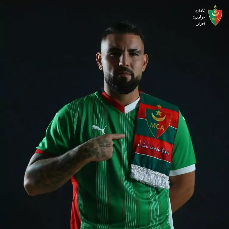 Andy Delort rejoint le MC Alger : La sortie mystérieuse du joueur inquiète