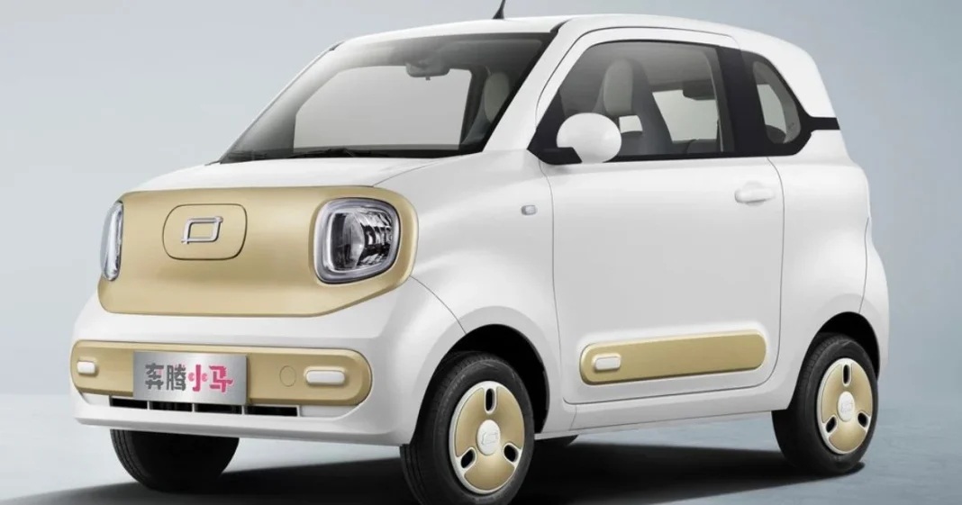 Bestune Pony : La voiture neuve la moins chère d’Algérie dévoilée avec un prix attractif Voiture électrique compacte Bestune Pony blanche avec design moderne.