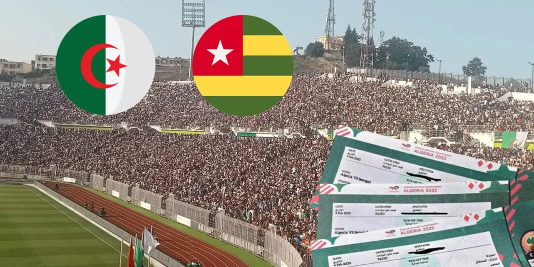 CAN 2025-Togo – Algérie : La qualification en ligne de mire ! Encore un coup d’éclat et les portes du Maroc ouvertes Match de football Algérie contre Togo avec foule et billets.