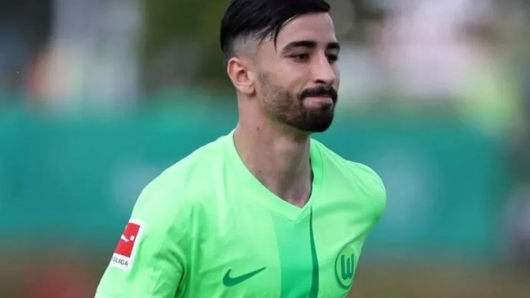 Mohamed Amoura étincelant en Bundesliga : réjouissante nouvelle pour l’Algérie à la veille du stage Mohamed Amoura joueur de football en action en Bundesliga.