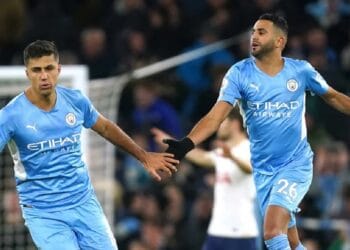 Riyad Mahrez : De "Le Coq" à Légende du Football Algérien, la révélation sur le Fennec !