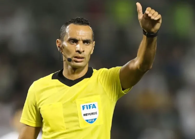 Scandale arbitral en Algérie : Mustapha Ghorbal suspendu !