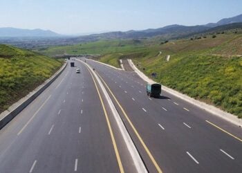  Péages sur l’autoroute Est-Ouest en Algérie : rumeurs ou réalité ?