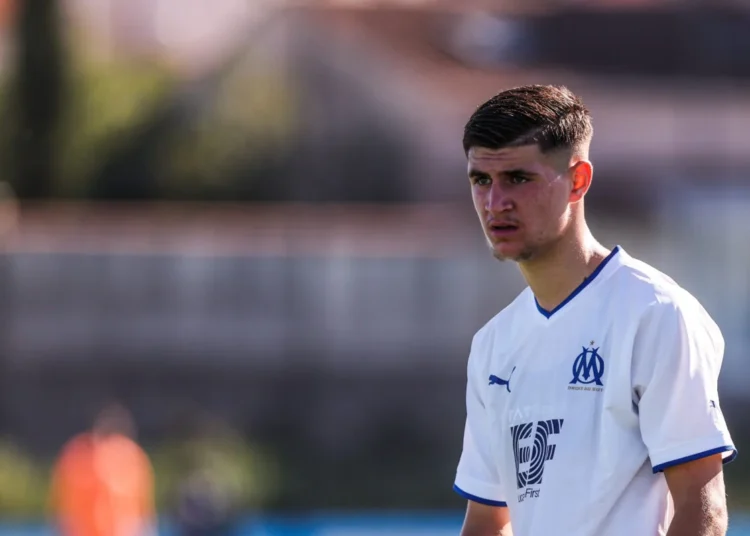 Rayan Hassad quitte l'OM : un nouveau départ pour l'espoir algérien