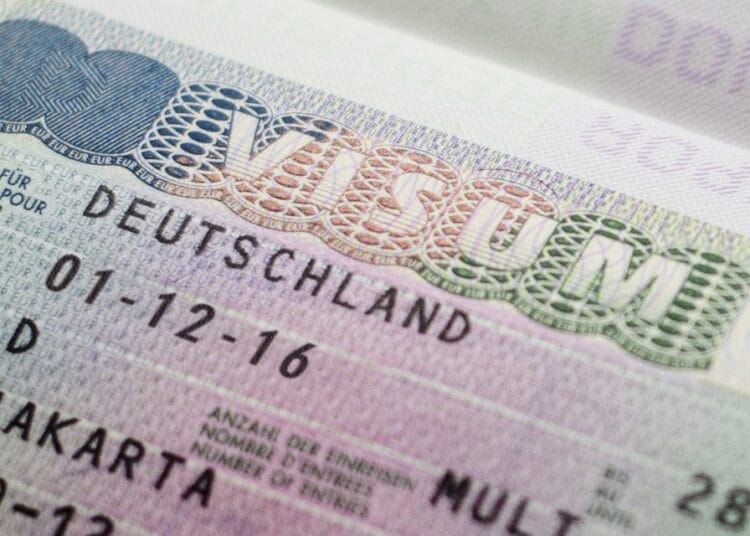 Visa Schengen : ce pays facilite aux Algériens la procédure en 2025 !
