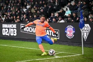 Ismaël Bennacer à l’OM, une entrée fantastique qui séduit déjà les supporters 2 Ismaël Bennacer à l’OM, des débuts réussis