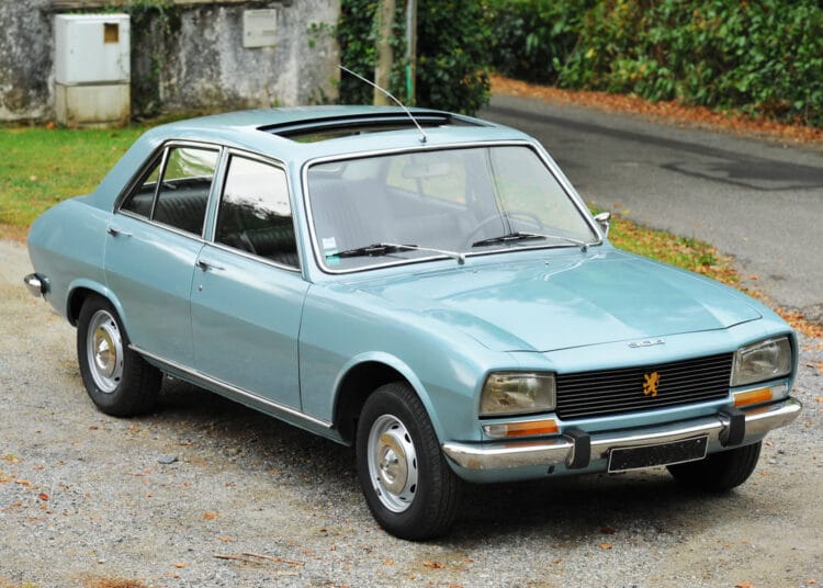 Peugeot 504 : La mémoire des immigrés algériens honorée
