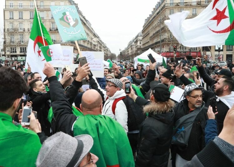 France  : choc fiscal en vue, les Algériens de tirent la sonnette d’alarme !