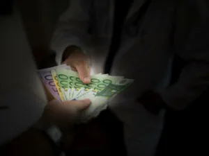 Corruption en Afrique : la BAD alerte sur des pertes colossales pour le continent 2 Corruption en Afrique : la BAD alerte sur des pertes colossales pour le continent